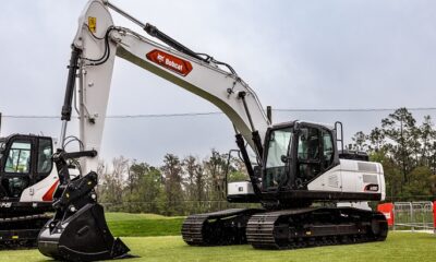 Bobcat new 23-ton E220 excavator
