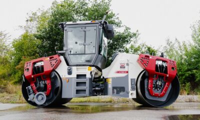 The Dynapac CC7000 VI asphalt roller on a paved roadway.