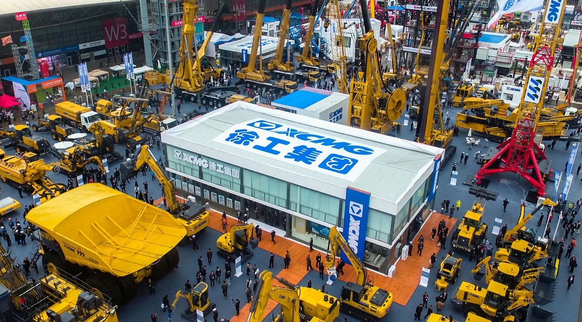 XCMG showcases heavy machinery and industrial equipment at an international trade show.